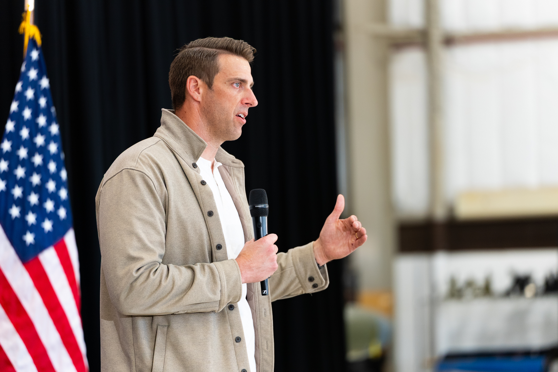 Speaker portrait with microphone